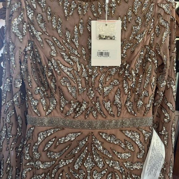 (220) ❤️ BNWT Mac Duggal EMBELLISHED ILLUSION SHEATH DRESS #5521 - Picture 4 of 11